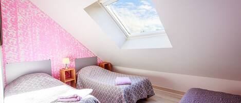 5 soverom, strykejern/-brett, wi-fi og sengetøy