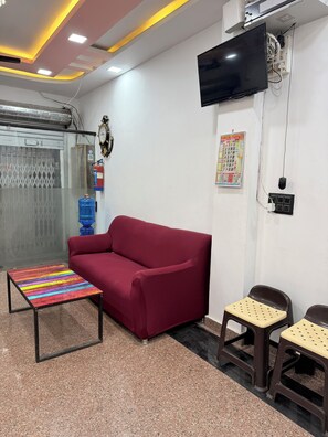 Interior - The Vow Cartel Ananta (Varanasi)