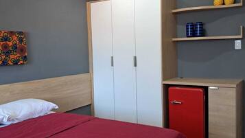 Dobbeltrom – classic, bakgårdsutsikt | Skrivebord, skrivebord for bærbar PC og wi-fi (inkludert)