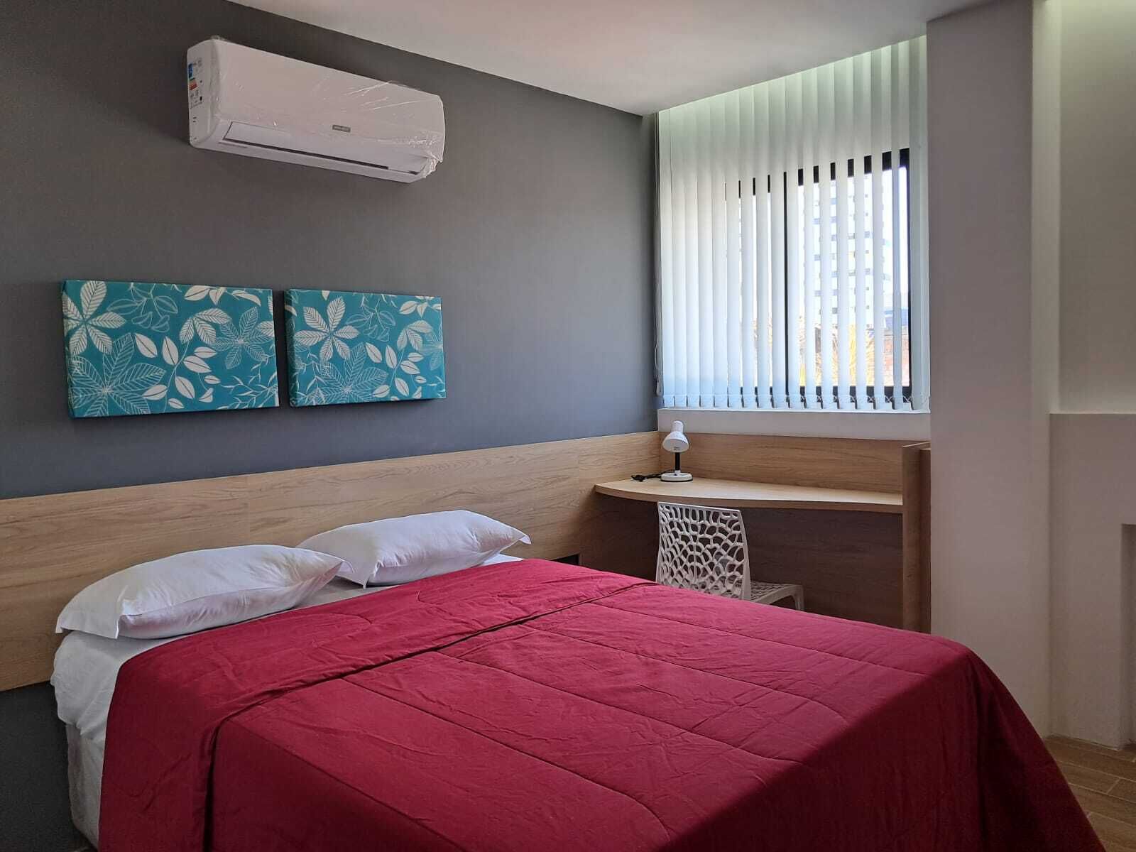 Habitación clásica doble, vistas al patio | Escritorio, espacio para trabajar con un portátil, wifi gratis