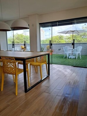 Dining - Carambola Coliving  (Olinda)