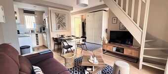 LACA5 - 2 BEDROOM HOUSE, RESIDENCE WITH SWIMMING POOL FOR 4 PEOPLE