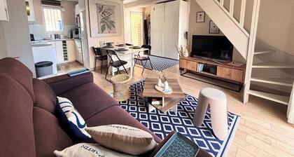 LACA5 - MAISON 2 CHAMBRES, RĂSIDENCE AVEC PISCINE POUR 4 PERSONNES