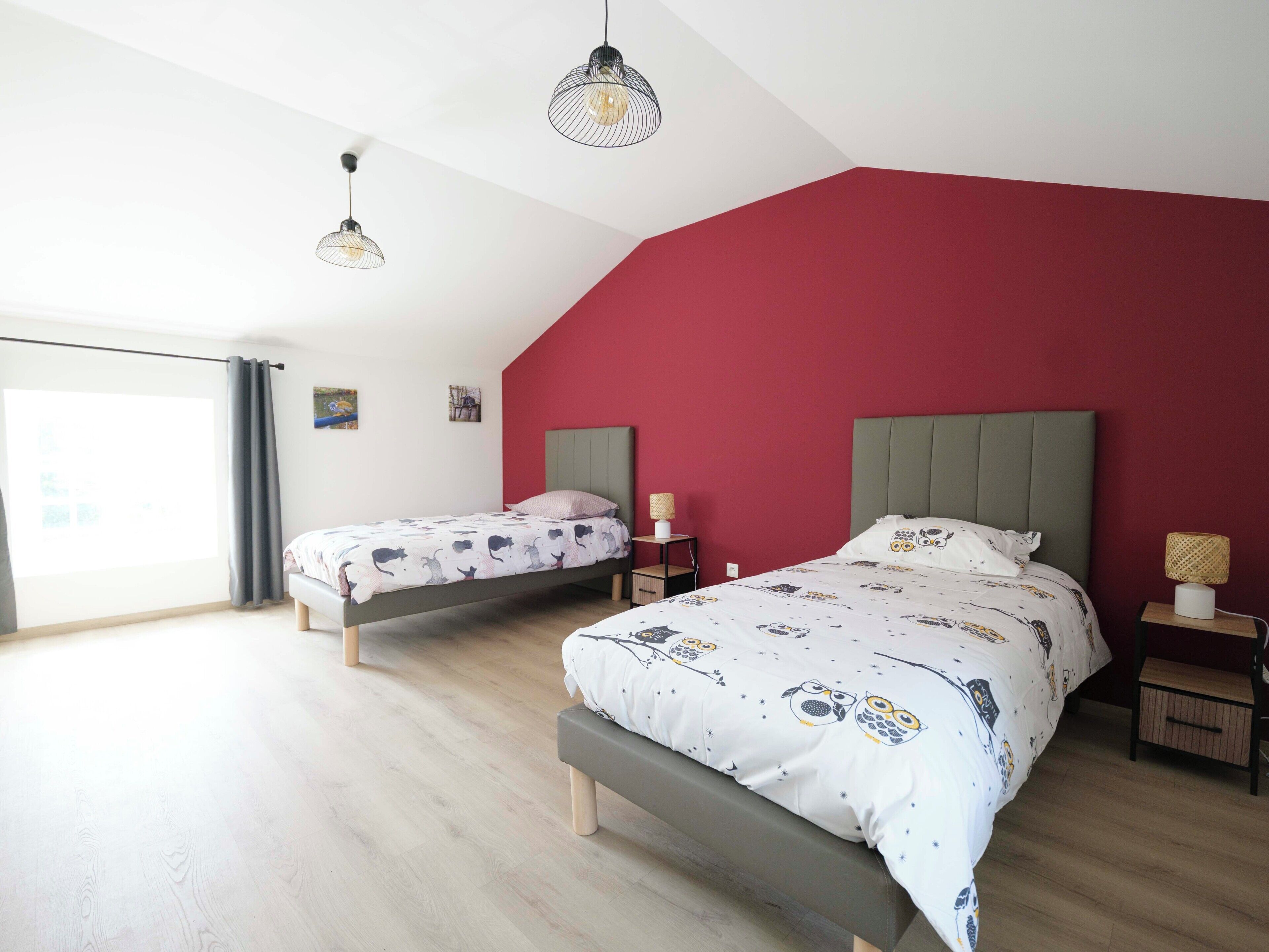 3 slaapkamers, een strijkplank/strijkijzer, wifi, beddengoed