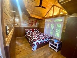 Habitación de lujo | Camas supletorias, wifi gratis, ropa de cama