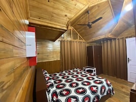 Rollaway beds, free WiFi, bed sheets