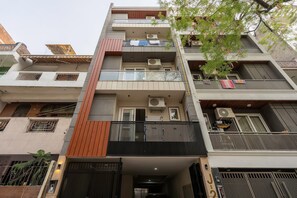 Front of property - Fortune Home Service Apartment 4Bhk D163 (New Delhi)