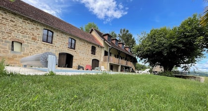 Maison de campagne avec piscine proche des plus beaux villages de France