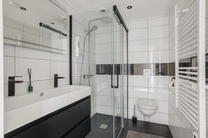 House | Bathroom - 2 Holiday Homes Opposite to Each Other (Grou)