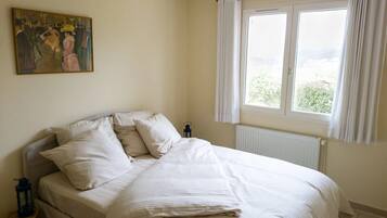 House | 2 bedrooms, bed sheets