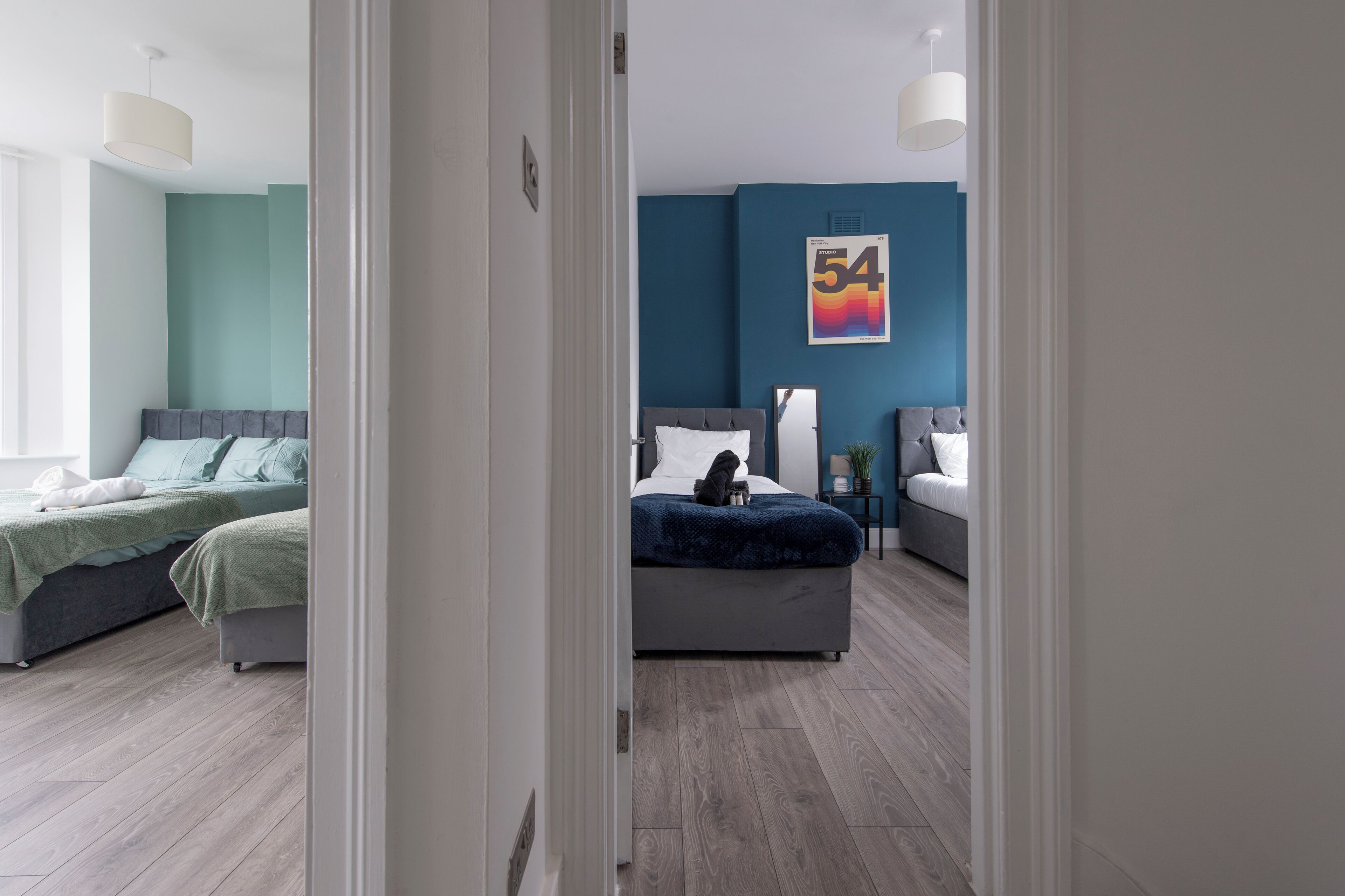 4 bedrooms, iron/ironing board, WiFi, bed sheets
