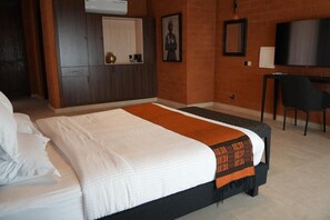 Chambre quadruple supérieure, vue sur la baie | Bureau, accès au Wi-Fi (inclus)