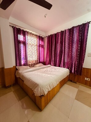 未分类图片，第 2 张，共 8 张，按钮