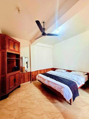 Ảnh chưa phân loại, 2 trong số 8 ảnh, nút