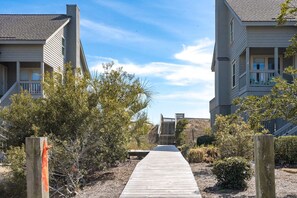 Property grounds - Serenity Hearts - Awesome 2BR Oceanfront Home at Serenity Point! (Topsail Beach)