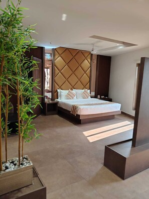 Junior Suite, City View - Hotel Camel managed by CLAY (Mundra)