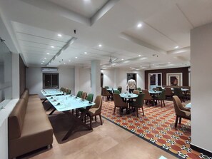 Breakfast, lunch and dinner served - Hotel Camel managed by CLAY (Mundra)