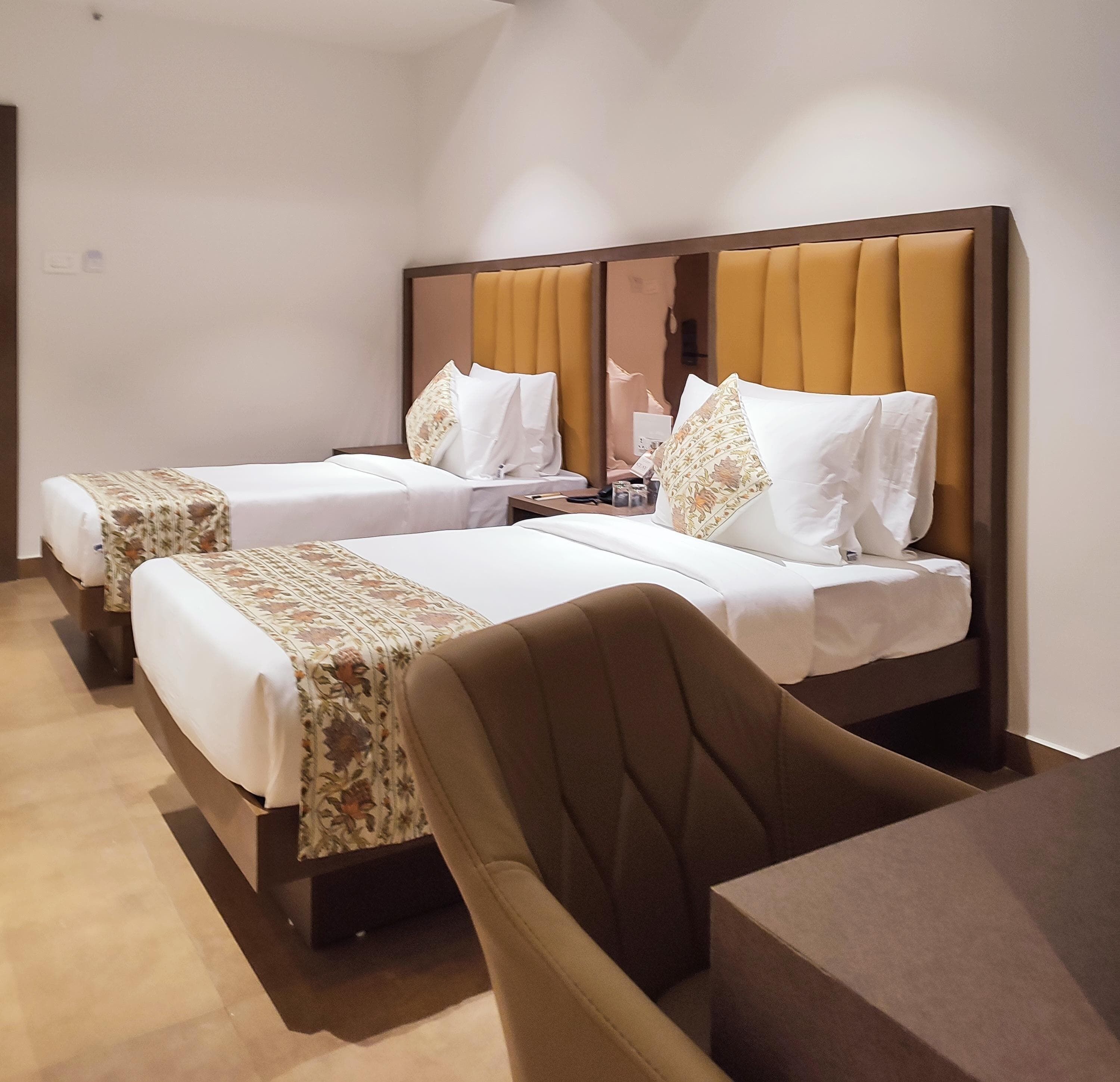 Deluxe Twin Room, City View