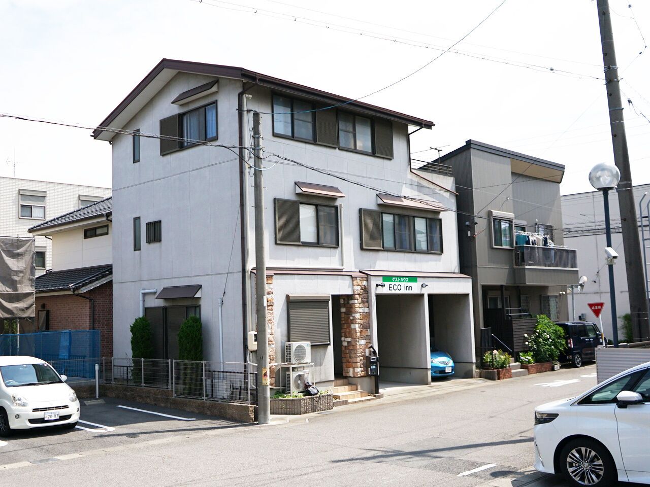 施設の正面