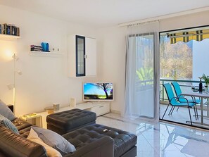 Fernseher