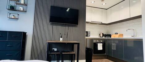 1 chambre, fer et planche Ă repasser, accĂšs Internet, draps fournis