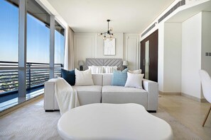 House, Accessible - Silkhaus Chic Studio in Difc Pool Gym (Dubai)