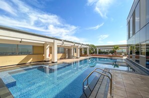 House, Accessible - Silkhaus Chic Studio in Difc Pool Gym (Dubai)
