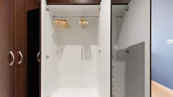 Apartment, Accessible | 1 bedroom, Internet