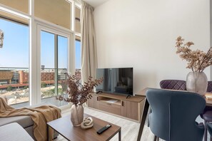House, Accessible - Silkhaus Deluxe 1BR in Masdar City at Oasis (Abu Dhabi)