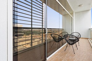 1 bedroom, Internet - Silkhaus 1BR Orchid in Al Rayyana Balcony (Abu Dhabi)