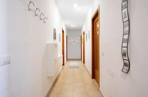 Interior - 3Bed-room apartment with mountain view (Castellammare di Stabia)