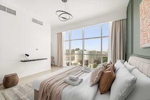 House - Silkhaus Modern 1bdr Reef Residence in JVC (Dubai)