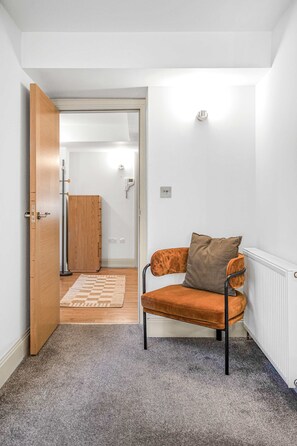 House - Luxury 1-bed in Soho Moments From Oxford St (London)