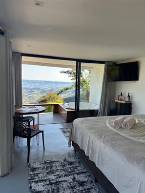 Deluxe Double Room, 1 King Bed, Balcony, Hill View - Pousada Dona Pedra (Córrego do Bom Jesus)