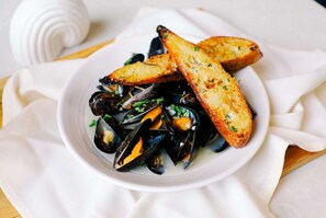 Imagen sin descripción, 3 de 60, botón