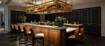 Near Mystic Seaport Museum + Dining, Pool & Spa