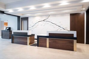 Lobby - Near Mystic Seaport Museum + Dining, Pool & Spa (Groton)