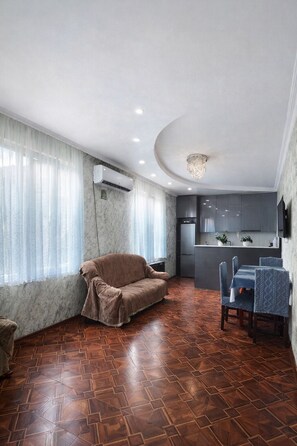 Nicht klassifiziertes Bild, 3 von 16, Schaltfläche