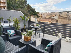 Luokittelematon kuva, 3 kautta 26, painike