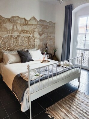 Luokittelematon kuva, 4 kautta 26, painike