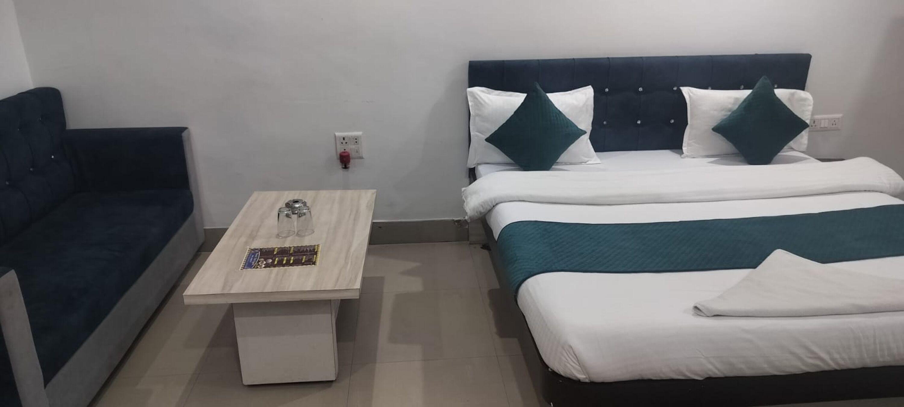 Double Room, City View | Desk, free WiFi