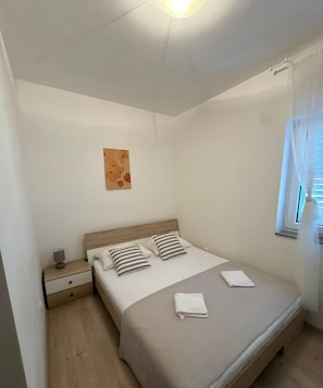 Apartment - Beautiful Apartment Bodulo 5 (Povljana)