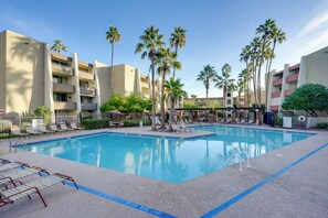 Interior - Walk to Waterfront! Couples Retreat in Old Town (Scottsdale)