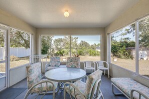 House (2 Bedrooms) | Interior - 8 Mi to Sea! Snowbird Haven w/ Porch in Palm Coast (Palm Coast)