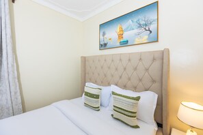 2 bedrooms, iron/ironing board, WiFi, bed sheets