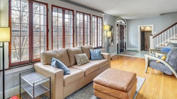 Maison (5 Bedrooms) | Intérieur