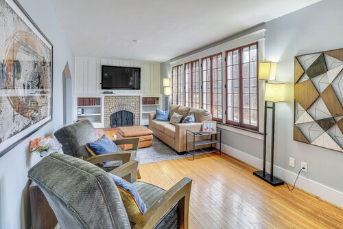 Lakeside Clifton Heights Home Near Forest Park