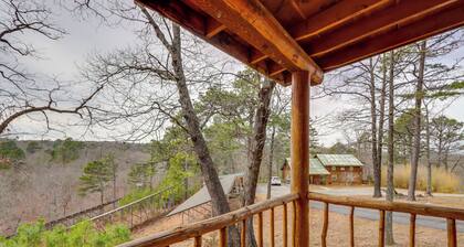 Eureka Springs Cabin on 9+ Acres: Community Perks!