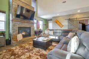 House (3 Bedrooms) | Front of property - Hike, Ski & Boat! Home w/ Hot Tub in Big Bear (Big Bear City)
