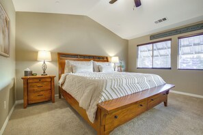Interior - Hike, Ski & Boat! Home w/ Hot Tub in Big Bear (Big Bear City)